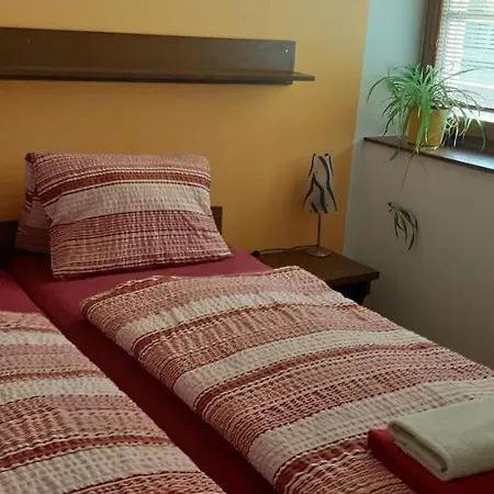 Penzion A Vinoteka Hrozen Kroměříž
