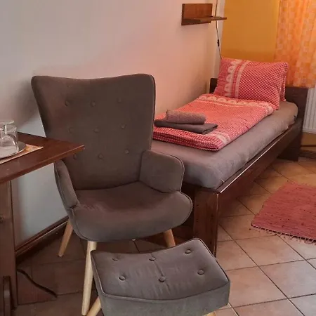 A Vinoteka Hrozen 3* Kroměříž