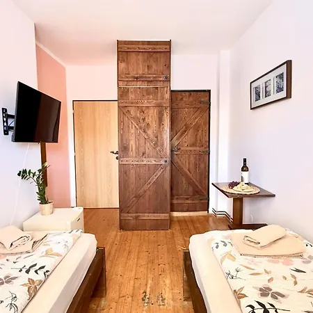A Vinoteka Hrozen Penzion 3*