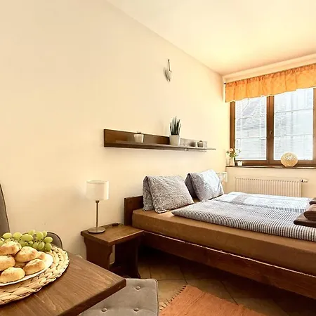 A Vinoteka Hrozen 3* Kroměříž