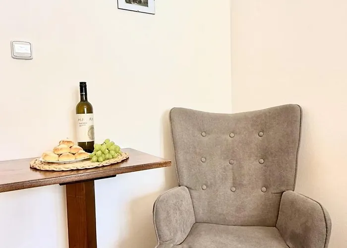 A Vinoteka Hrozen 3*