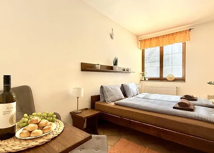 A Vinoteka Hrozen 3* Kroměříž